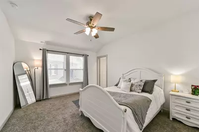 7834 Golden Rubia Lane, Rosharon, TX 77583 - Photo 15