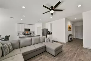 7834 Golden Rubia Ln, Rosharon, TX 77583 - Photo 5