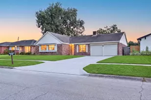 11239 Carvel Ln, Houston, TX 77072 - Photo 3