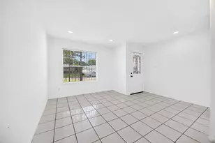 11239 Carvel Ln, Houston, TX 77072 - Photo 9