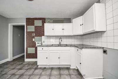 7351 Guadalcanal Road, Houston, TX 77033 - Photo 13