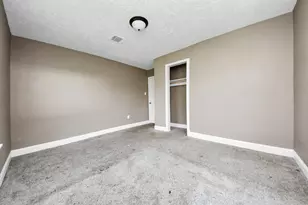 7351 Guadalcanal Rd, Houston, TX 77033 - Photo 5