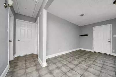 7351 Guadalcanal Road, Houston, TX 77033 - Photo 15