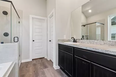 16836 Needlepoint Drive, Conroe, TX 77302 - Photo 9