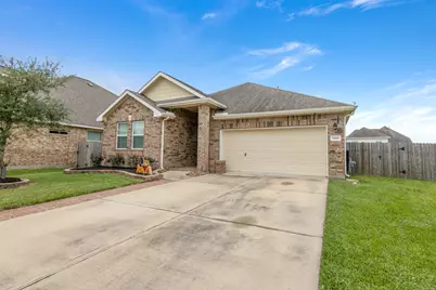 1486 Foshee Court, Alvin, TX 77511 - Photo 3