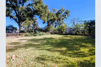 7546 Bywood Street, Houston, TX 77028 - Photo 3