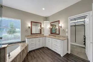 7 Cross Lake Dr, The Woodlands, TX 77382 - Photo 25