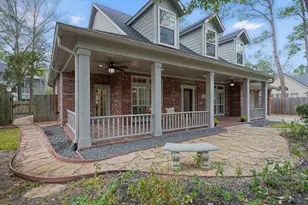 7 Cross Lake Dr, The Woodlands, TX 77382 - Photo 3