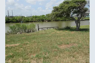 14482 Albacore Street, Sargent, TX 77414 - Photo 5
