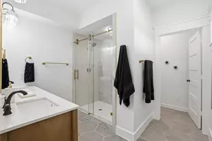 18 Blue Heron Cir, Jamaica Beach, TX 77554 - Photo 33