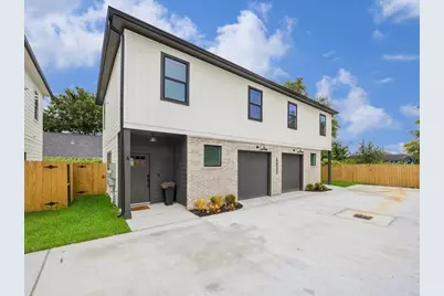 5032 Mallow St #A B, Houston, TX 77033 - Photo 1