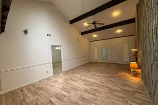 377 Rolling Hills Dr, Panorama Village, TX 77304 - Photo 3