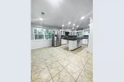 537 Natchez Park, Conroe, TX 77302 - Photo 9