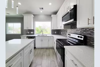 4514 Maggie Street #B, Houston, TX 77051 - Photo 9