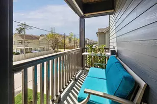 1047 W 17th St, Houston, TX 77008 - Photo 9