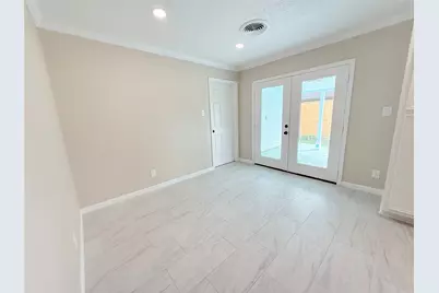 423 Baywood Street, La Porte, TX 77571 - Photo 13