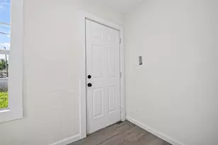 4715 Engleford St, Houston, TX 77026 - Photo 7