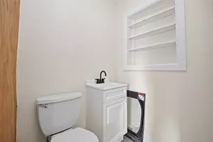 4715 Engleford St, Houston, TX 77026 - Photo 19