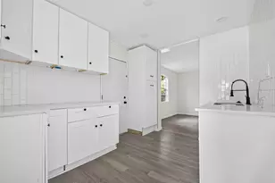 4715 Engleford St, Houston, TX 77026 - Photo 11