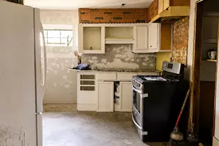 8917 Comal St, Houston, TX 77051 - Photo 11