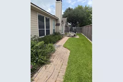 12211 Oyster Cove Court, Stafford, TX 77477 - Photo 9