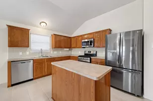 9830 Lynette Falls Dr, Houston, TX 77095 - Photo 19