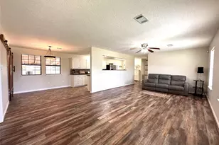 105 Magnolia Ln, Conroe, TX 77304 - Photo 7