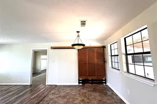 105 Magnolia Ln, Conroe, TX 77304 - Photo 9
