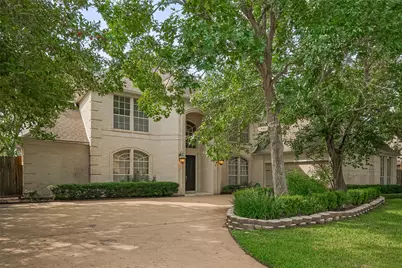 1123 Horseshoe Drive, Sugar Land, TX 77478 - Photo 3