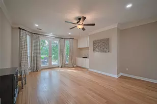 1123 Horseshoe Dr, Sugar Land, TX 77478 - Photo 33