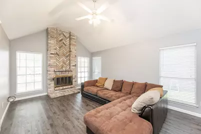 6638 Cove Lake Drive, Katy, TX 77449 - Photo 7