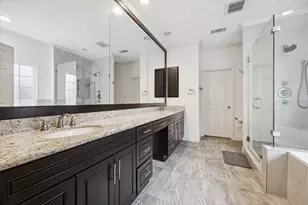 6837 Staffordshire St, Houston, TX 77030 - Photo 15