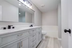 11003 Mossy Hollow Ln, Houston, TX 77075 - Photo 25