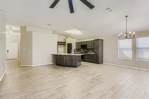 703 Elizabeth St, Alvin, TX 77511 - Photo 9