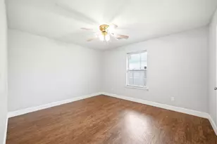 11723 Greenmesa Dr, Houston, TX 77044 - Photo 23