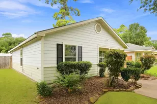 11723 Greenmesa Dr, Houston, TX 77044 - Photo 3
