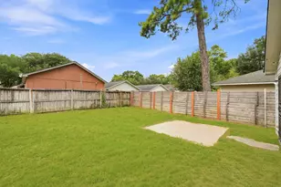 11723 Greenmesa Dr, Houston, TX 77044 - Photo 27
