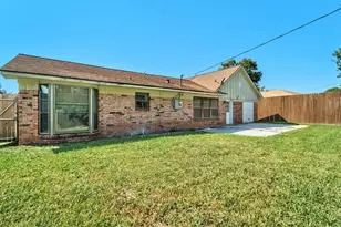 3008 Columbia St, Baytown, TX 77521 - Photo 21