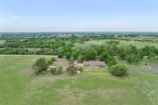 1031 McElroy Ln, New Ulm, TX 78950 - Photo 33