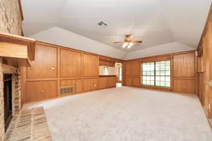 2319 Halbert, Pearland, TX 77581 - Photo 9