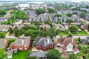 2403 N Lake Front Dr, League City, TX 77573 - Photo 33
