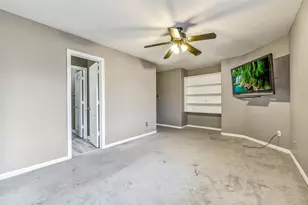 2403 N Lake Front Dr, League City, TX 77573 - Photo 25