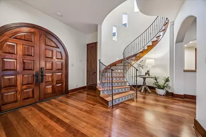 838 Ashland Street, Houston, TX 77007 - Photo 9