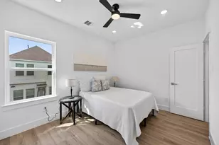 305 Marcella St, Houston, TX 77091 - Photo 33