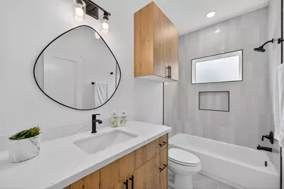 305 Marcella Street #E, Houston, TX 77091 - Photo 31