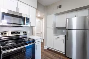 320 Jackson Hill St, Houston, TX 77007 - Photo 5