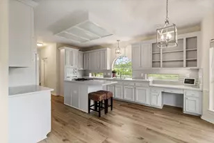 4614 Golden Pond Ct, Sugar Land, TX 77479 - Photo 9