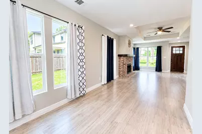 715 Seydler Street, East Bernard, TX 77435 - Photo 5