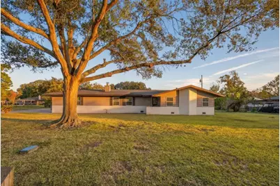 316 Linda, Bridge City, TX 77611 - Photo 1