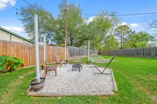 3212 Acorn Cir, Dickinson, TX 77539 - Photo 21